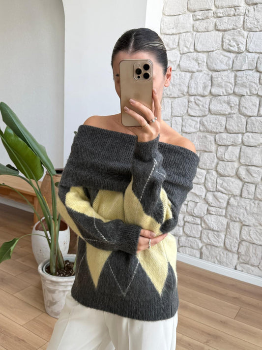 Cowl collar anthracite yellow diamond pattern sweater