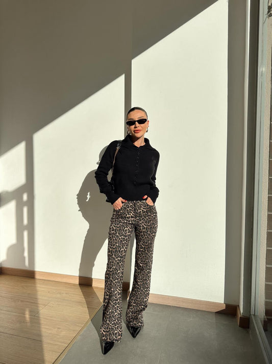 Leopard pattern flare jeans