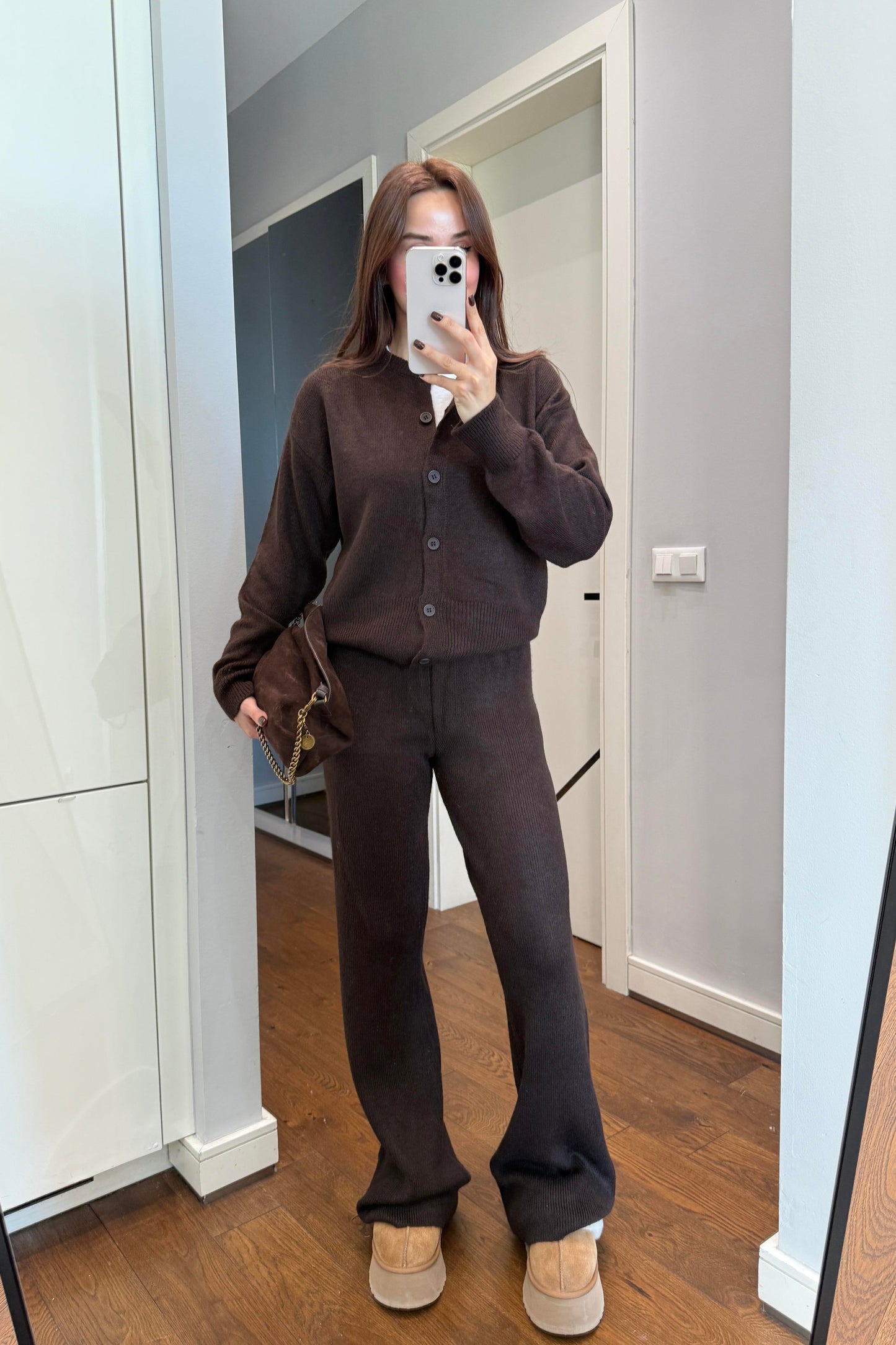 Crew neck buttoned cardigan and trousers set