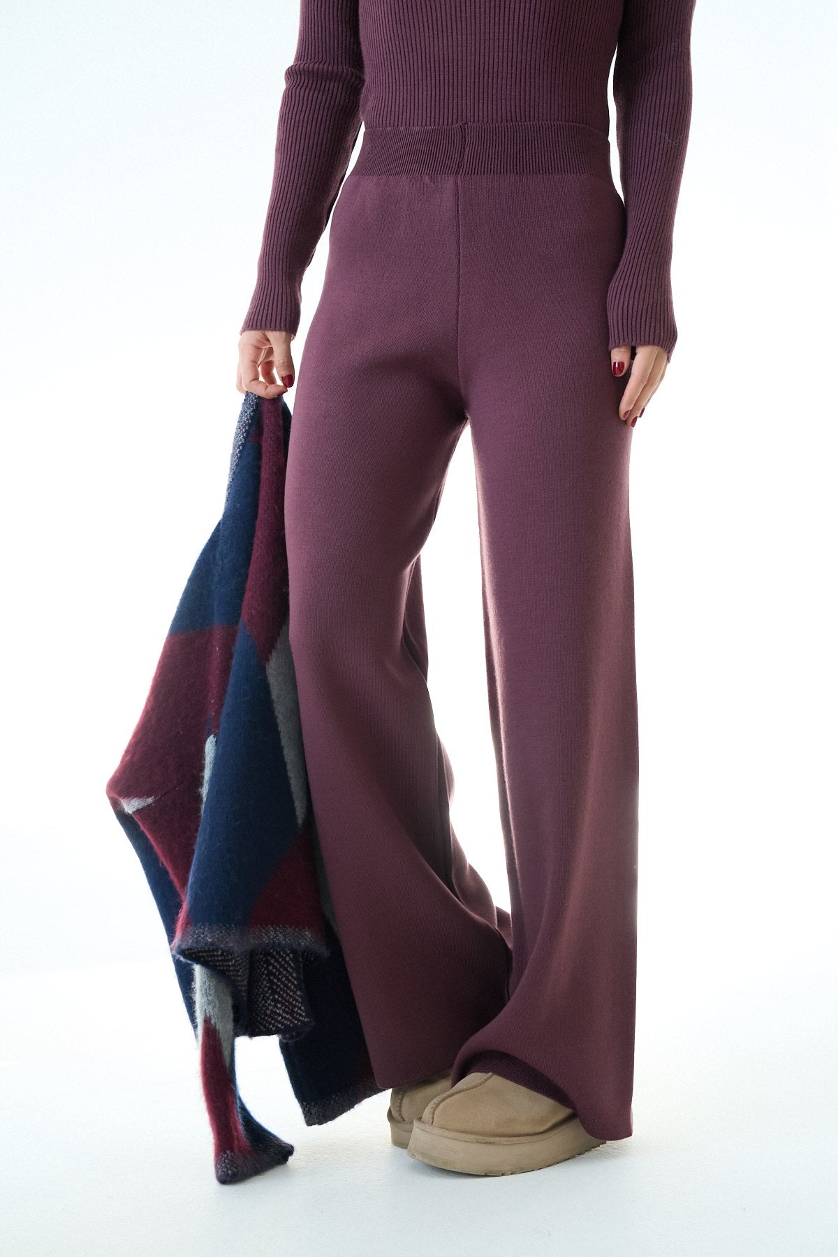 Plum wide leg knitted trousers