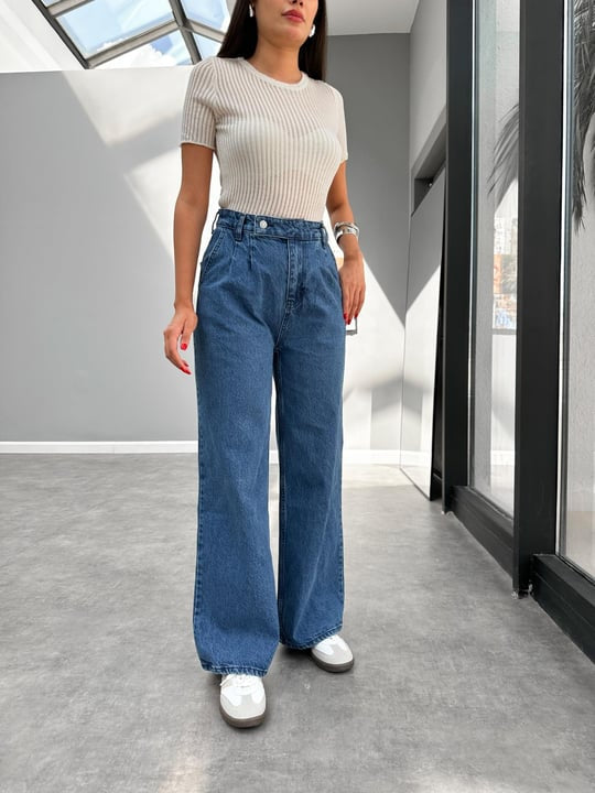 Blue tongue detailed denim trousers